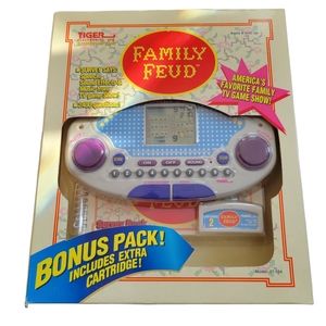 Vintage 1997 Tiger Electronic LCD Family Feud Hand Game